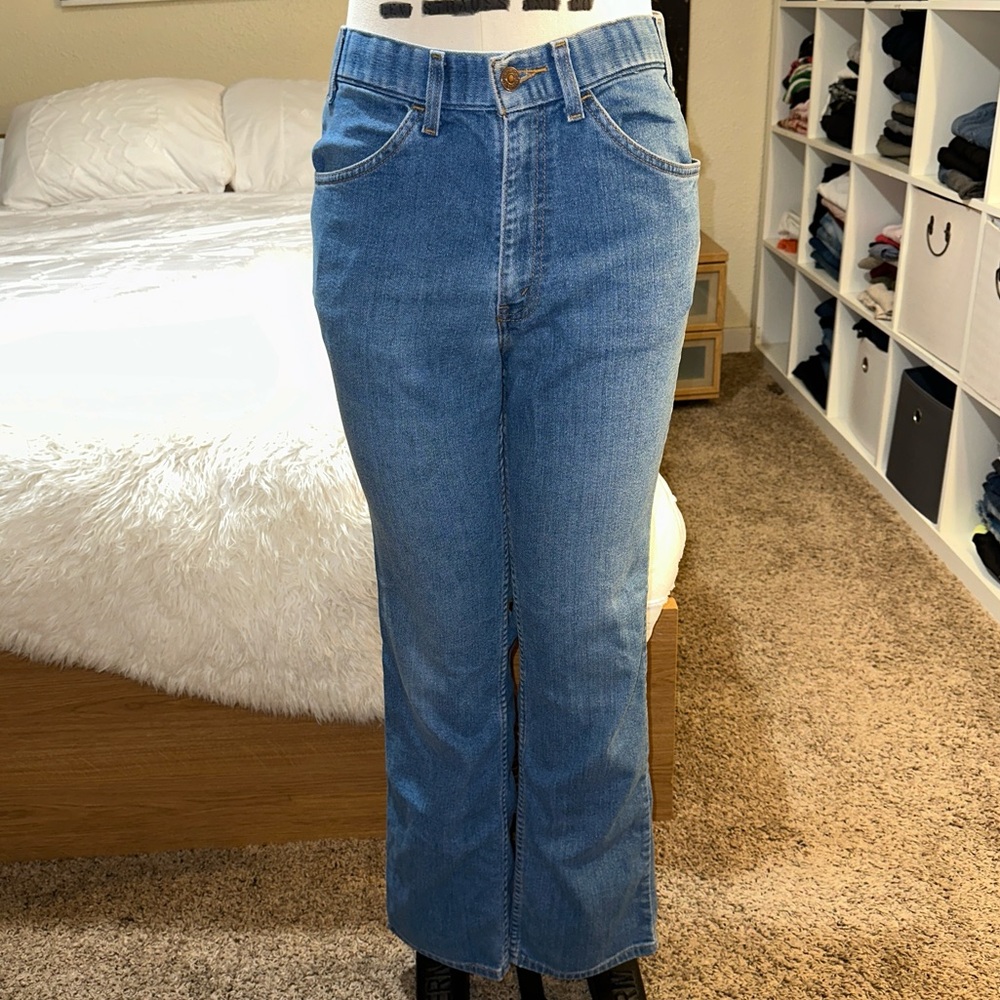 Levi’s | High Rise Straight Leg Slight Flare Jeans Medium Wash 30" 90s Inspired